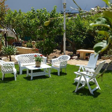 Guest House Al Giardino Dei Limoni فافينانا المظهر الخارجي الصورة